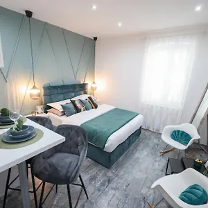  Apartment Blue Ivy